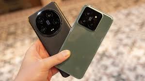 ویژگیهای کلیدی گوشیهای شیائومی شامل دوربین، باتری و نمایشگر