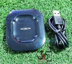 شارژر وایرلس مکسوم مدل HC63 با طراحی مدرن و سرعت شارژ بالا