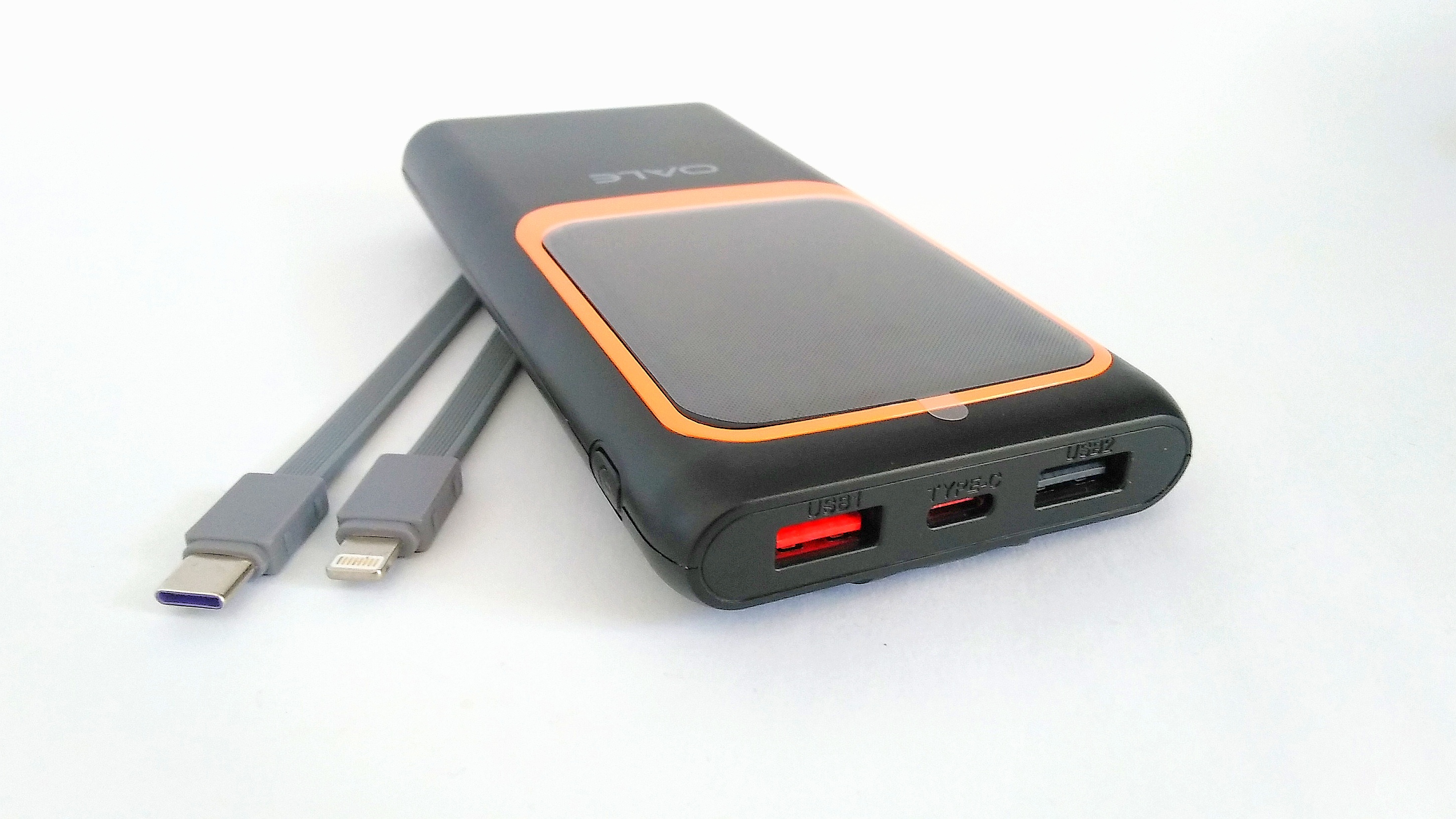 پاوربانک OALE Q10000 با ظرفیت 10000 میلی آمپر و شارژ سریع 22.5 وات - بدنه باریک و خروجی سه گانه