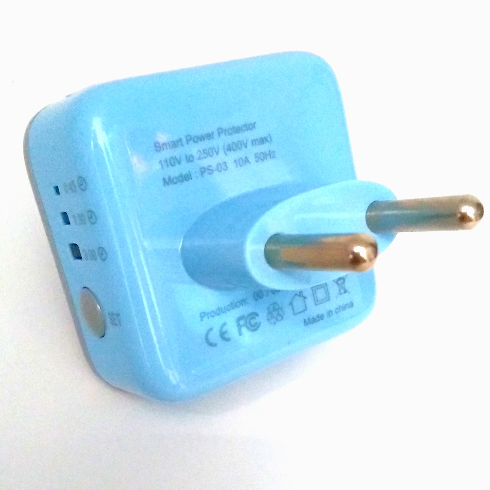 آداپتور محافظ برق هوشمند - کنترل خودکار ولتاژ و جریان