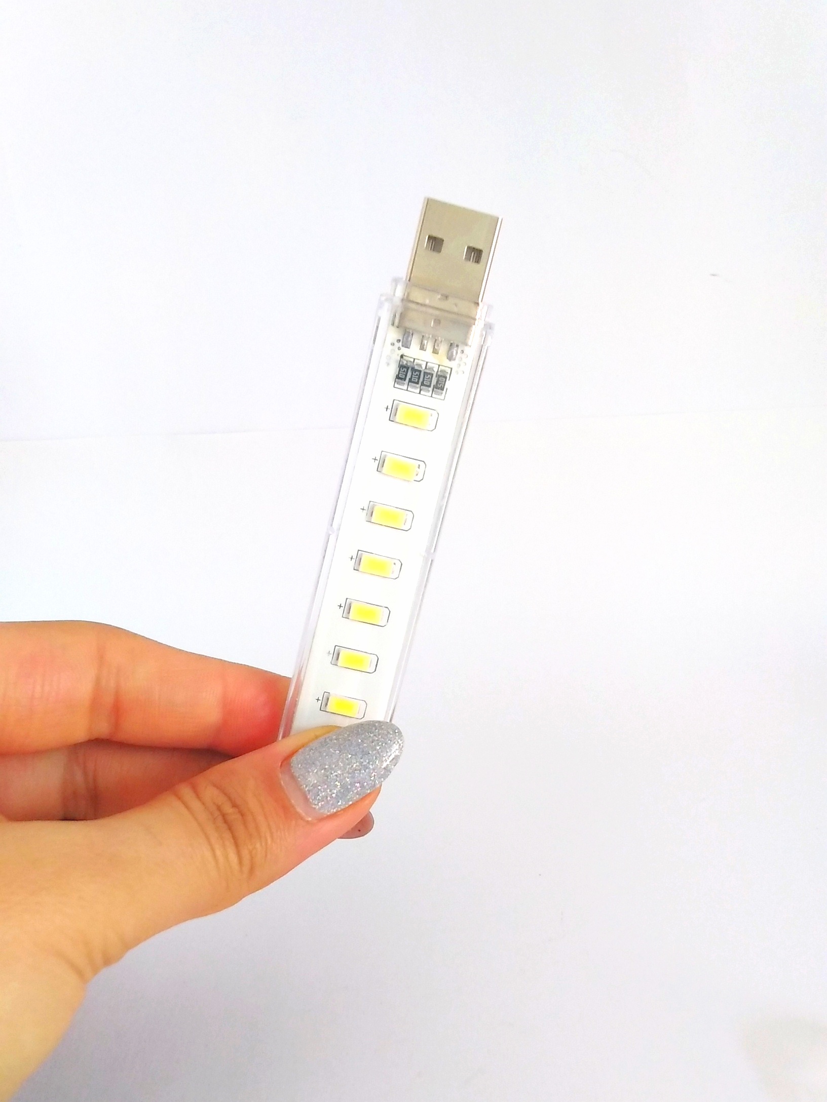 چراغ مطالعه USB با پاوربانک هوشمند | نور قابل حمل برای لپ تاپ و موبایل