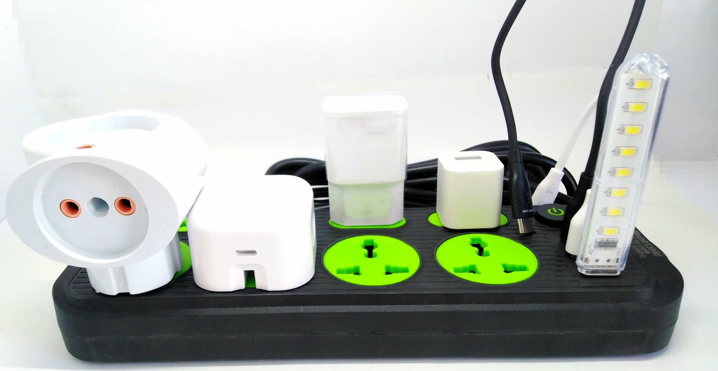 چند راهی برق و شارژر USB مدل 1304U